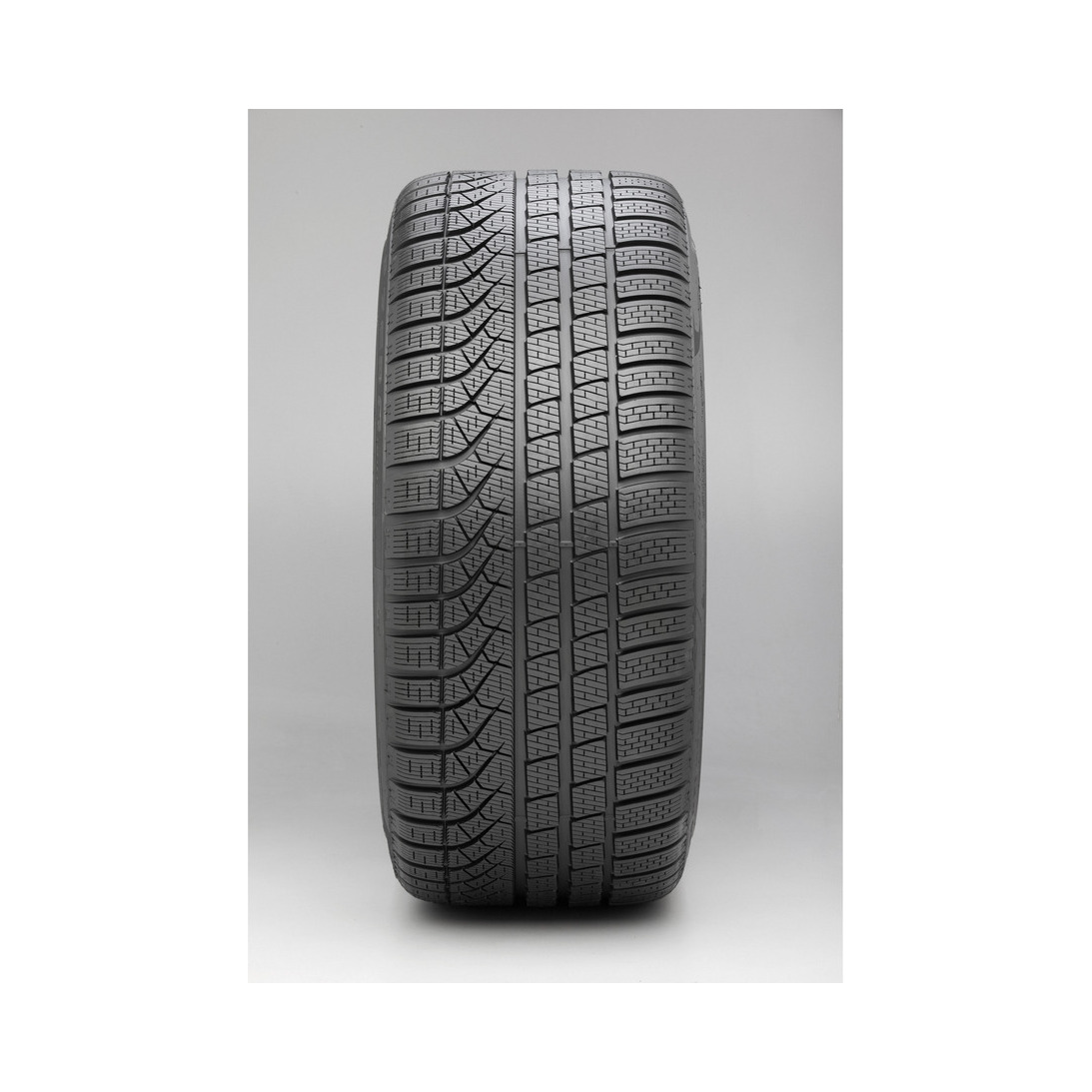 235/35  R19  Pirelli P Zero Winter 91V XL Вид 1